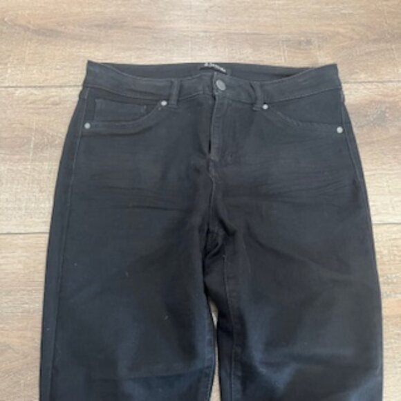 D. Jeans Black Mid Rise Jeans Women’s Size 8 Petite Button Ankle Detail - Picture 8 of 14